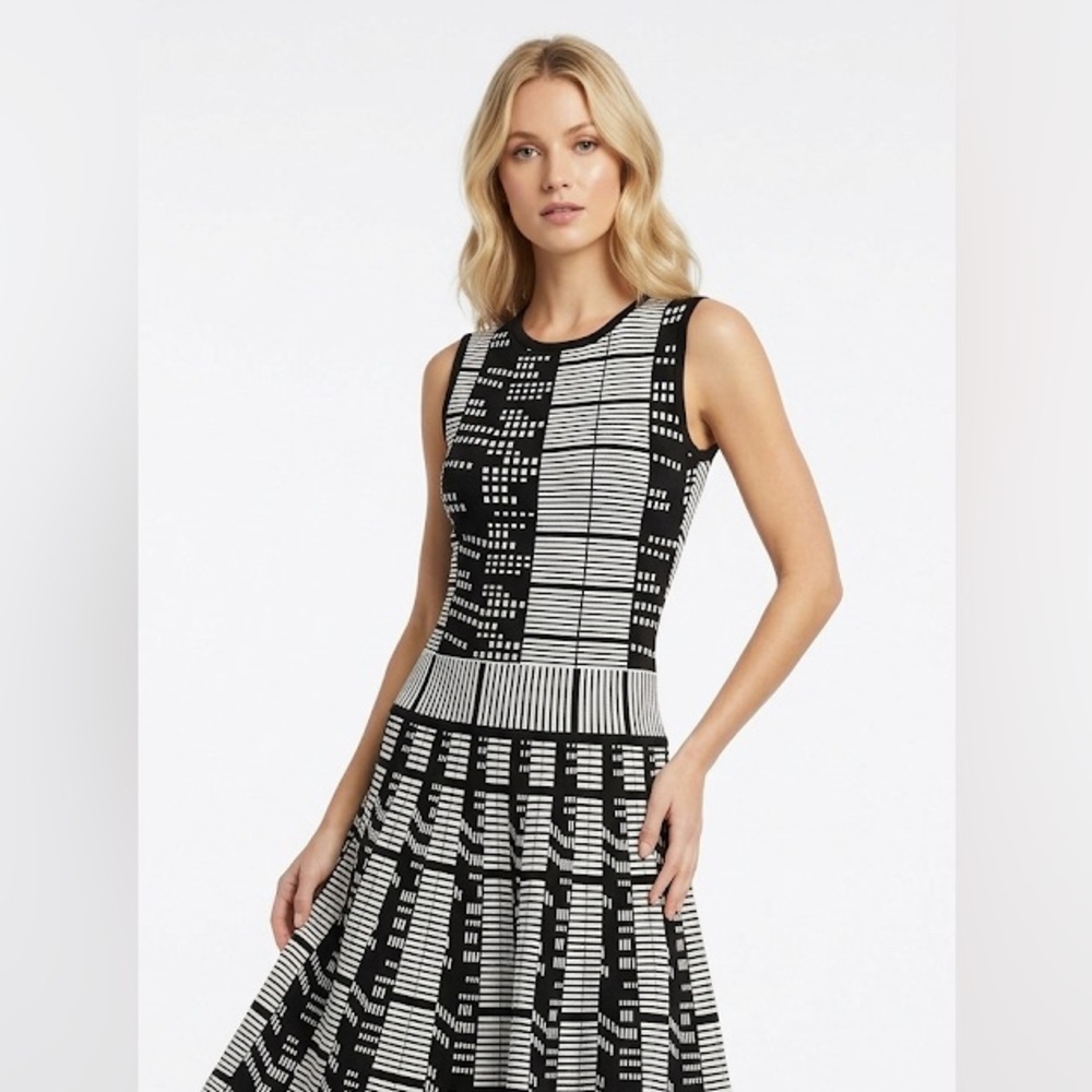 STELLA & JAMIE blacks & white knit fit and flare dress size xsmall sleeveless